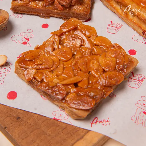 พายอัลมอนด์ — Almond Pie