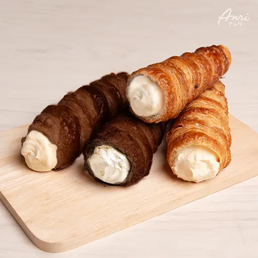 คอร์เน็ตครีมคัสตาร์ด — Custard Cream Cornet